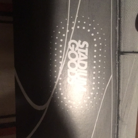 supreme hat - Picture 3 of 4